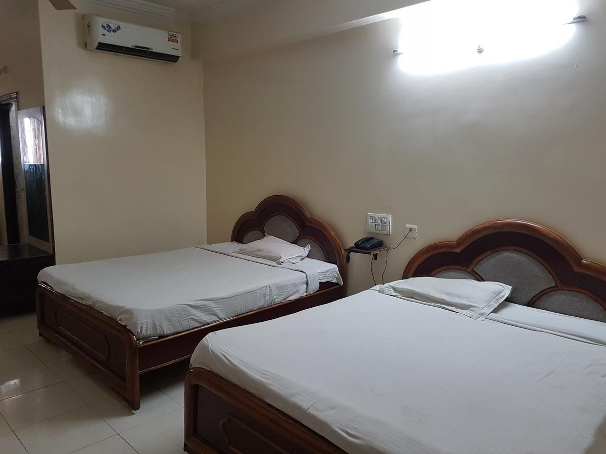Sahasra Residency Hotel Hyderabad Luaran gambar