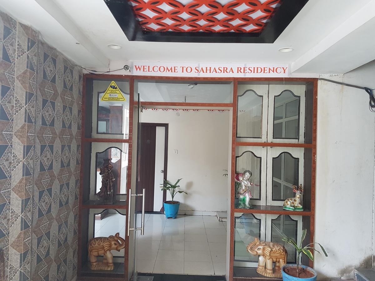 Sahasra Residency Hotel Hyderabad Luaran gambar